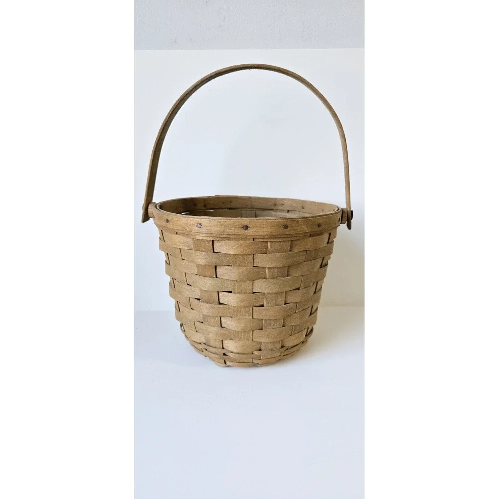 Longaberger Basket 1984 fruit basket marked Deb‎ 84
